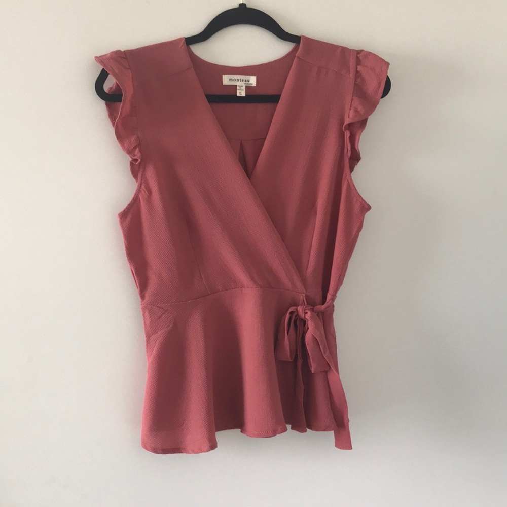 Perfect!! Can be paired with jeans/slacks